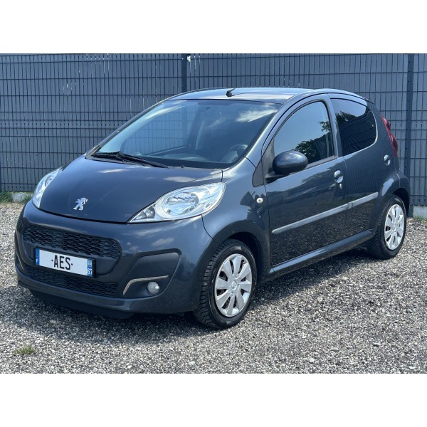 PEUGEOT 107