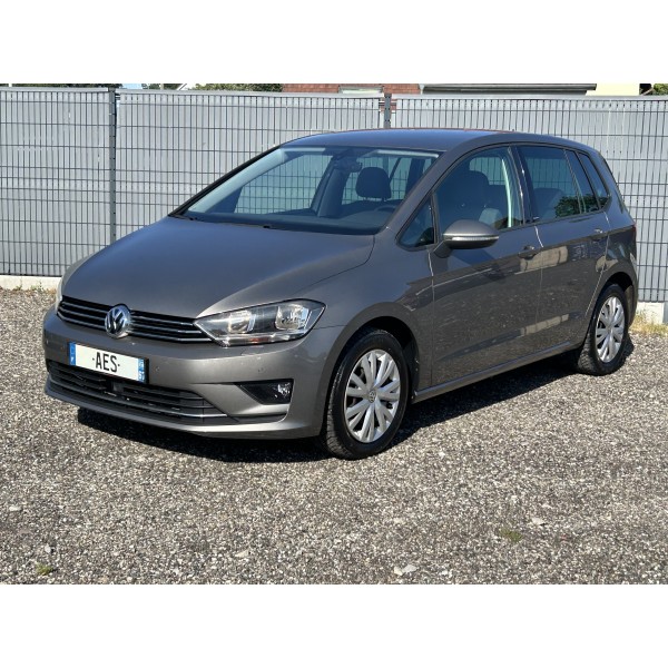 VOLKSWAGEN GOLF SPORTSVAN